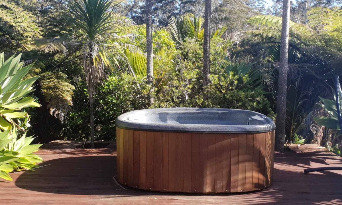 Waipapa Bed & Breakfast | A lovely large home situated in a slice of Paradise!