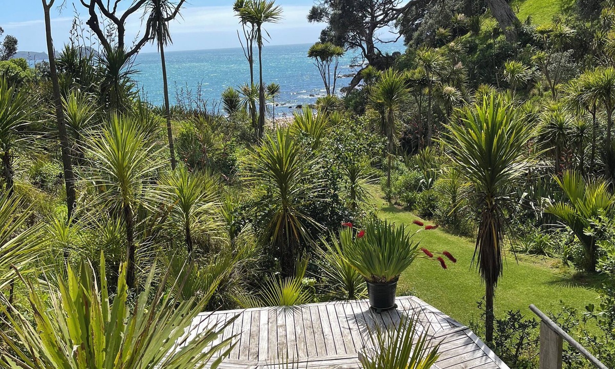 Whananaki North House | Absolute waterfront, private paradise. Native gardens, abundant bird life.