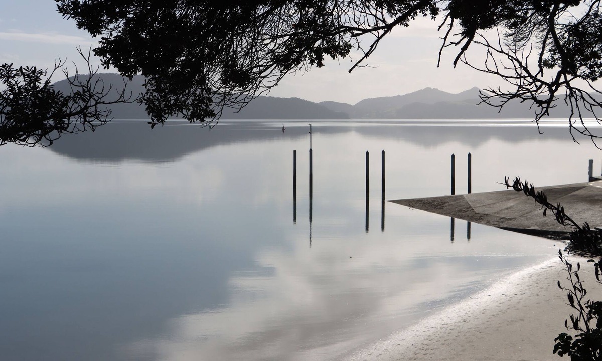 One Tree Point Apartment | Award winning Luxury One Tree Point Apartment on waterfront Whangarei Harbour.