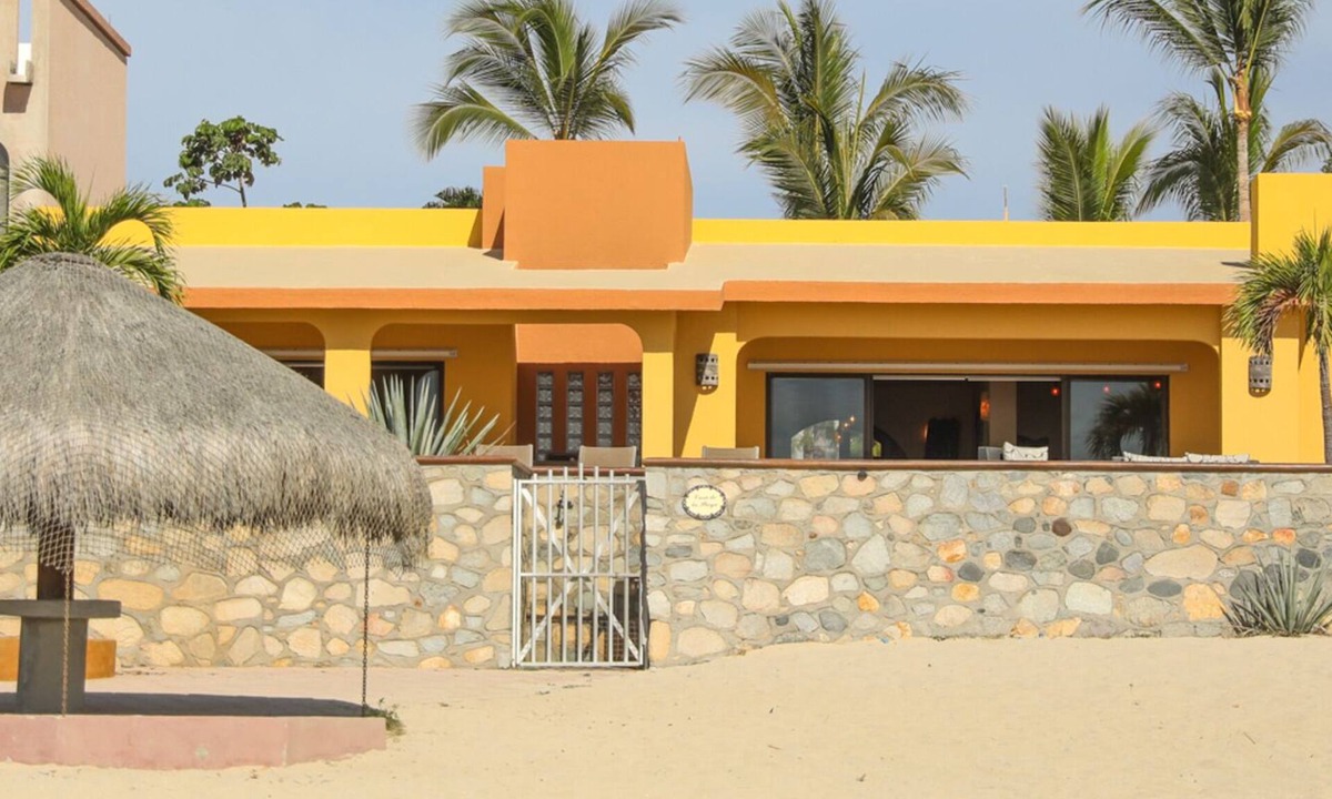 Los Barriles House | Best Location On the Beach In Downtown Los Barriles