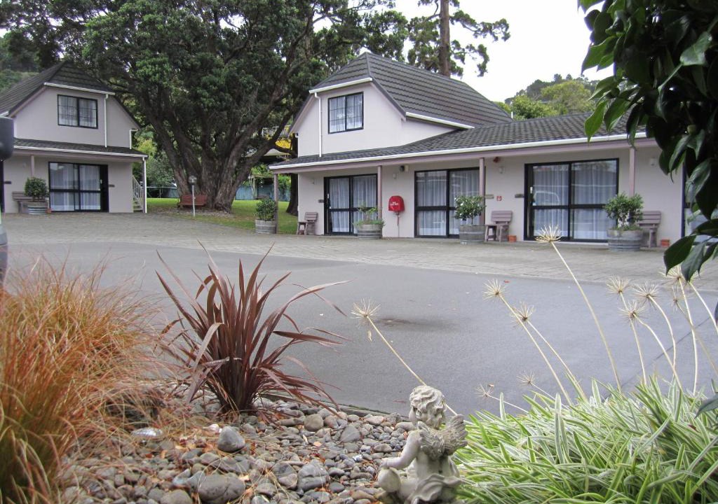 Lower Hutt Hotel | Camellia Court Motel