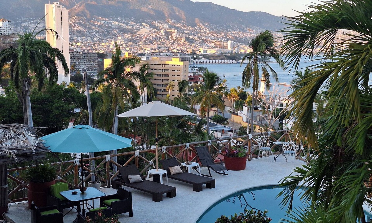 Las Playas Hotel | Casa Breizh