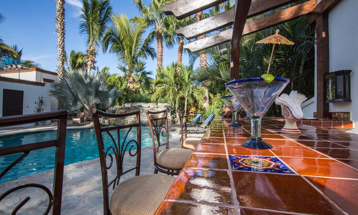 El Pescadero House | Casa CascadaCerritos View casita private pool oasis mins to the beach nest 2012