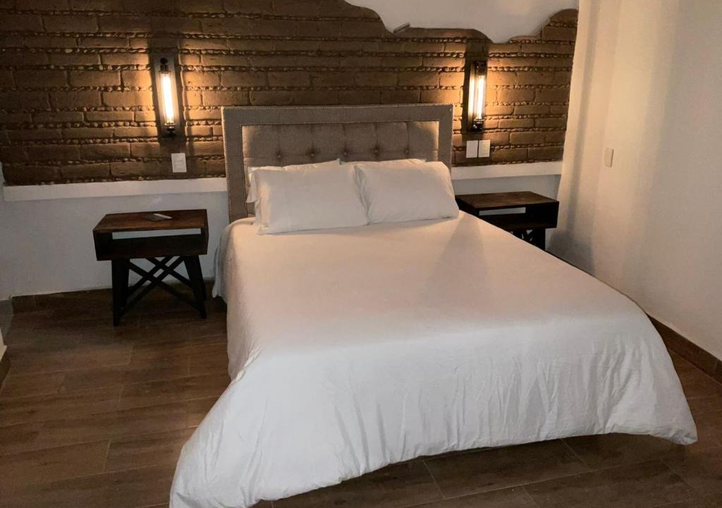 Bernal Hotel | Casa Chica Hotel
