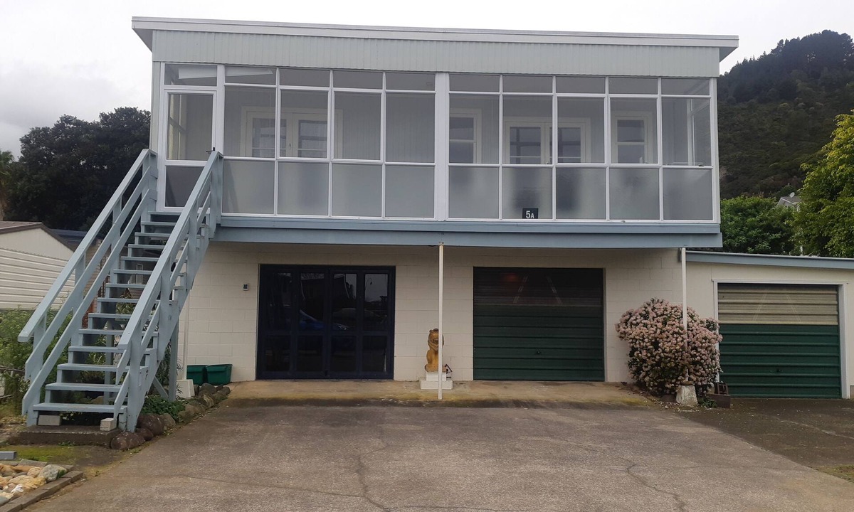Te Puru House | Family Fishing Getaway