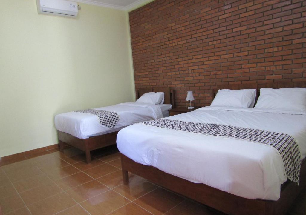 Borobudur Hotel | Griya Syariah Sukatno