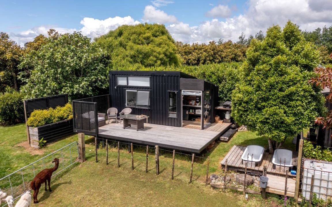 New Plymouth House | House ∙ 1 bedroom ∙ 2 guests