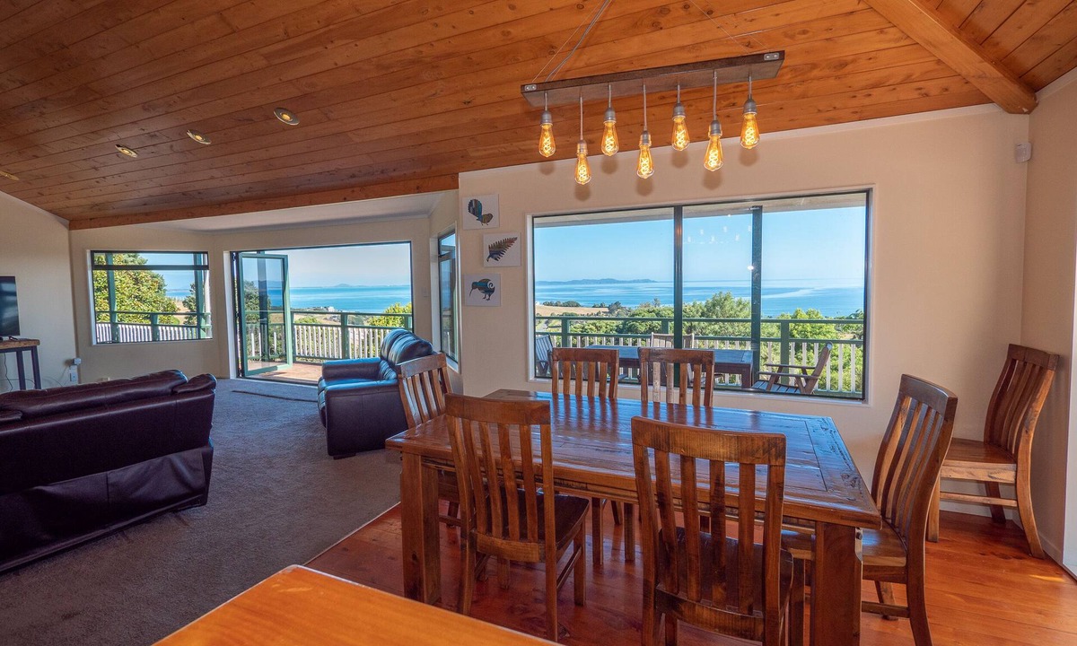 Doubtless Bay House | Huge 180 degree views of Doubtless Bay