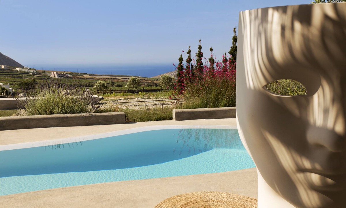 Santorini Villa | Kota Villa with private pool