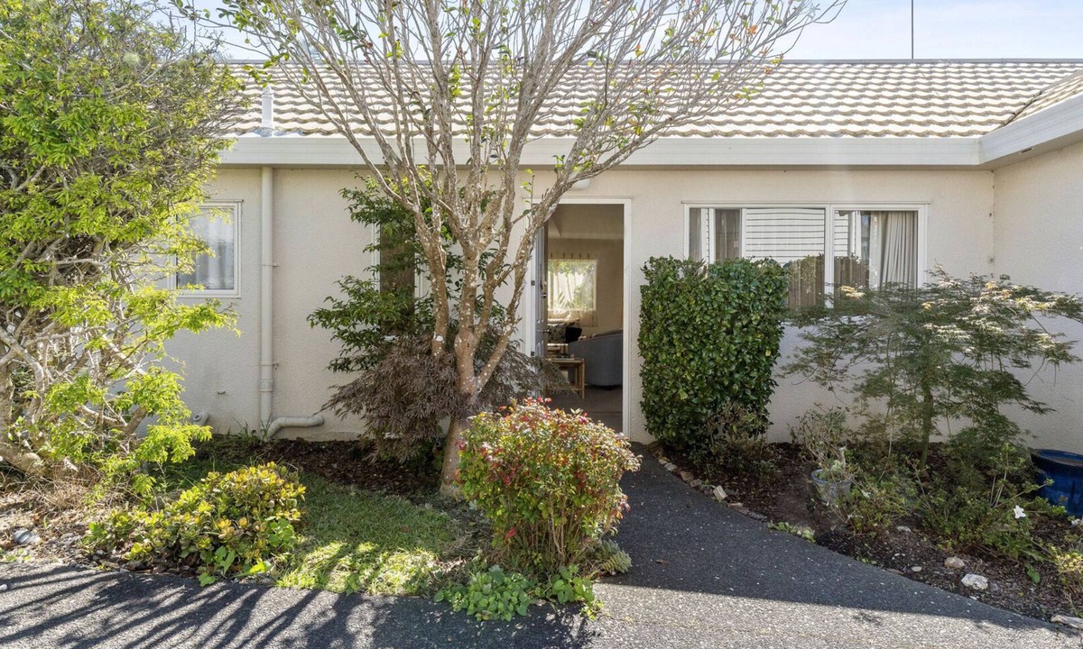 Manly House | Little Manly Cottage - Manly Holiday Home