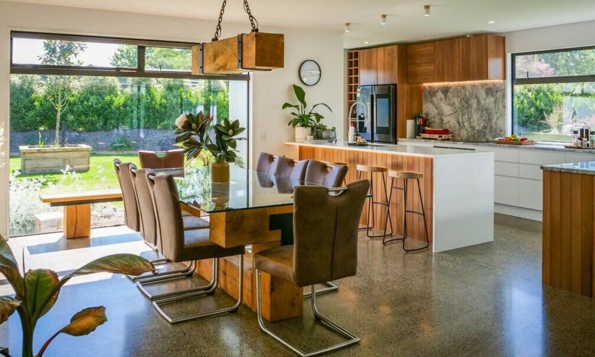 Prebbleton House | Luxury 5BR Home Sauna Hot Tubs Parking