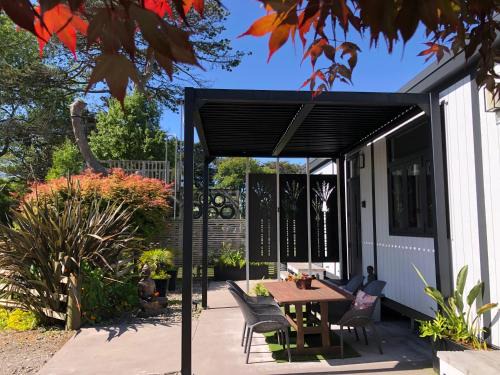 Egmont Village House | Luxury Farm Escape Tiny Home New Plymouth-Egmont Village