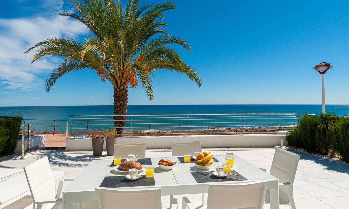 Els Arenals del Sol Hotel | Myflats Infinity View