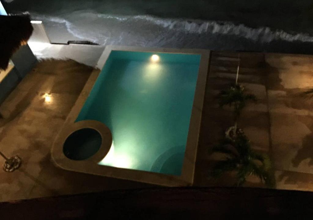Chicxulub Puerto Apartment | Mystic Lounge - on the beach with swimming pool