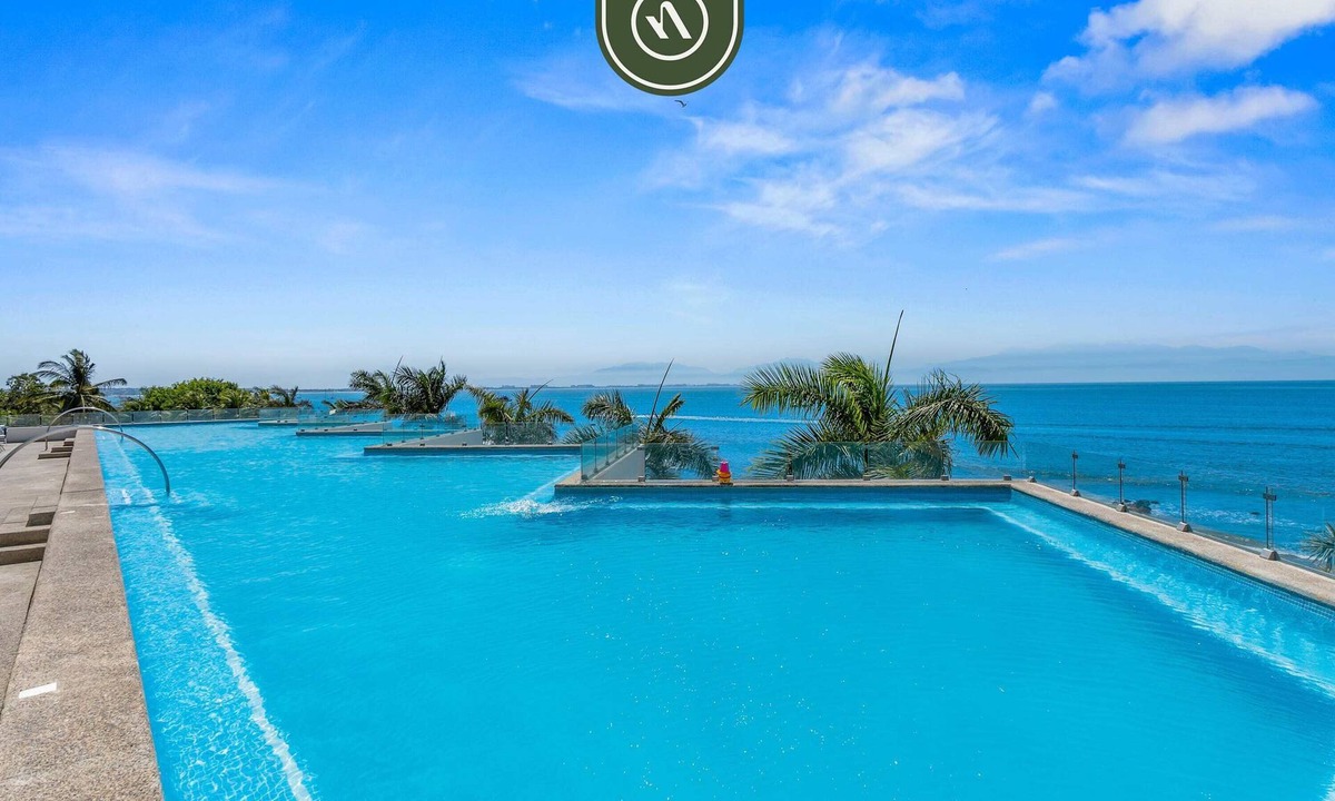 La Cruz de Huanacaxtle Apartment | Oceanfront 2 BR Condo with Beachclub