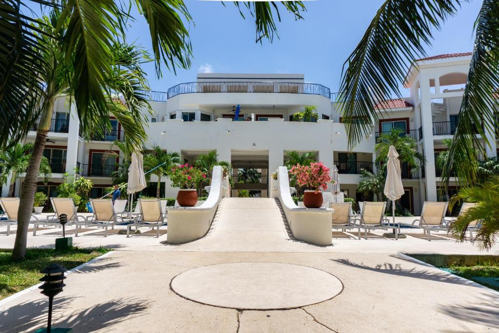 Playacar Apartment | Paseo del Sol Coral B 107 condo