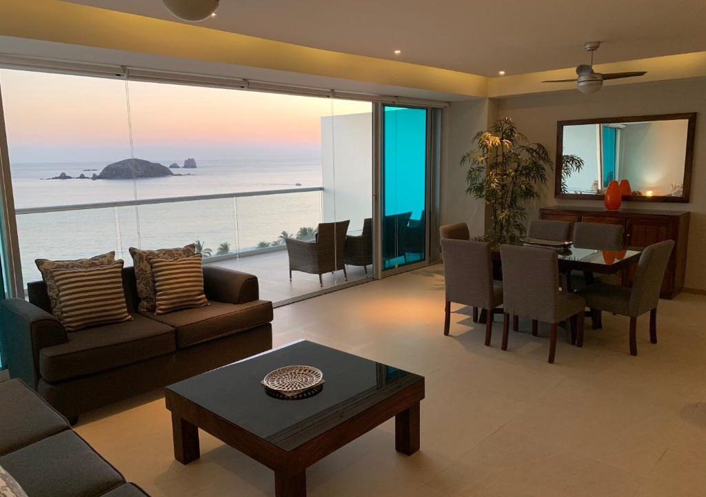 Peninsula | Ixtapa