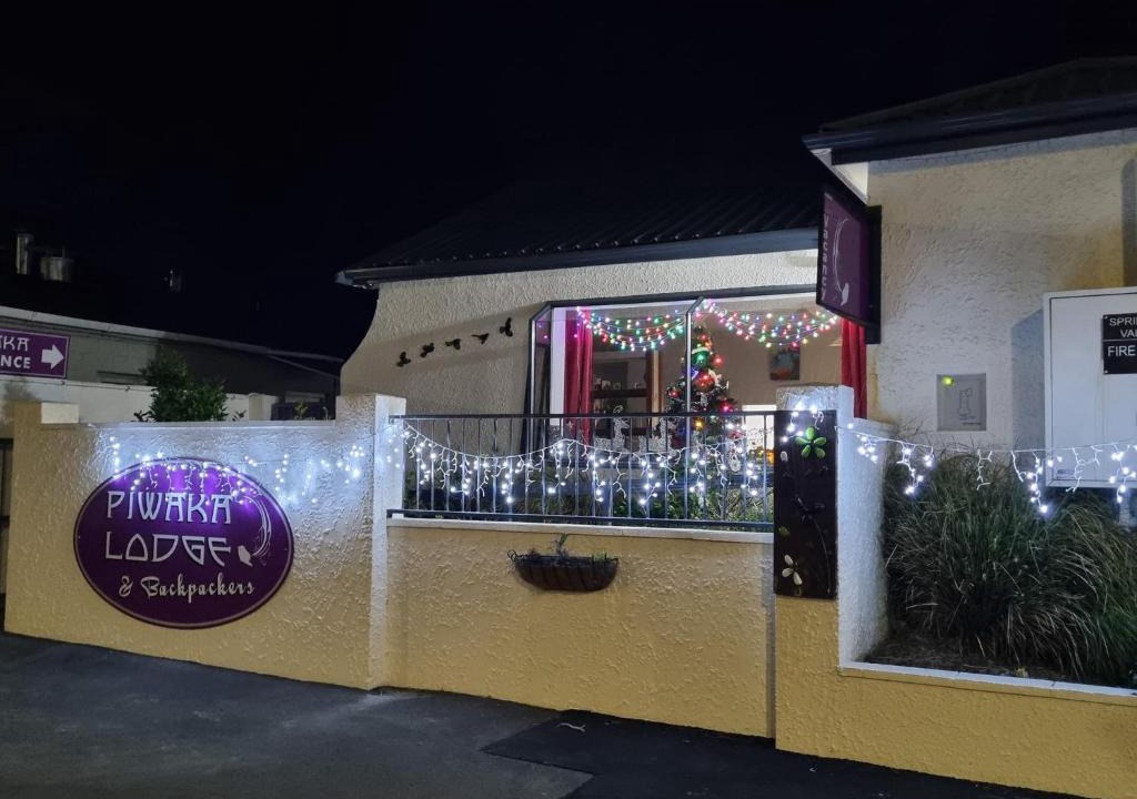 Picton Hostel | Piwaka Lodge