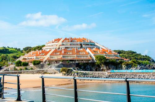 Isla Apartment | Playa De Arnadal Isla