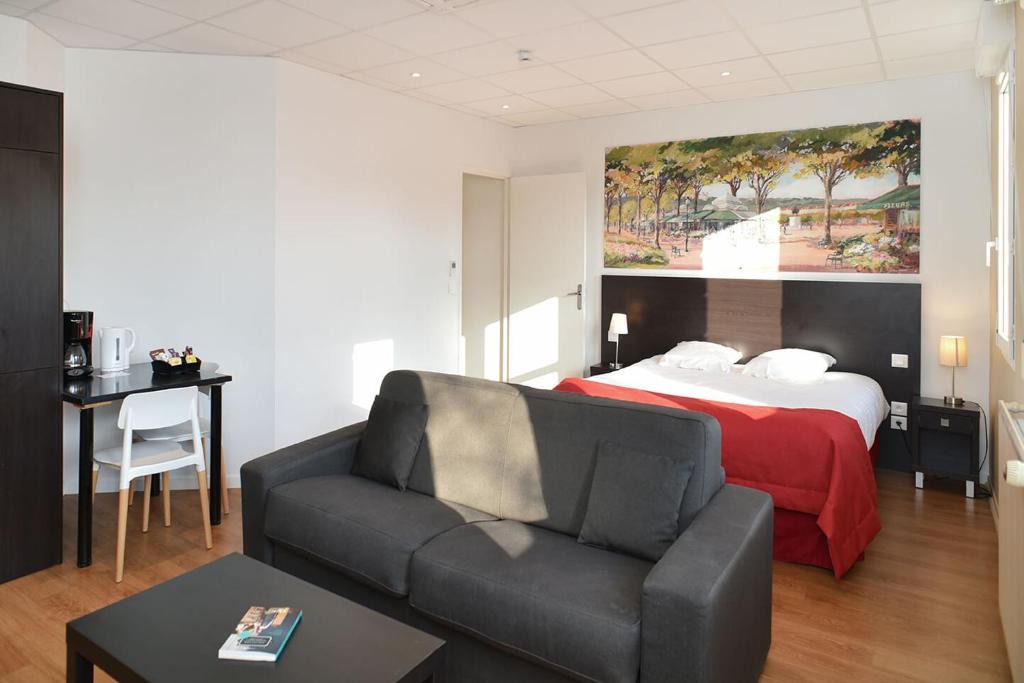 Point Du Jour - Aqueducts Apartment | Quadraverde