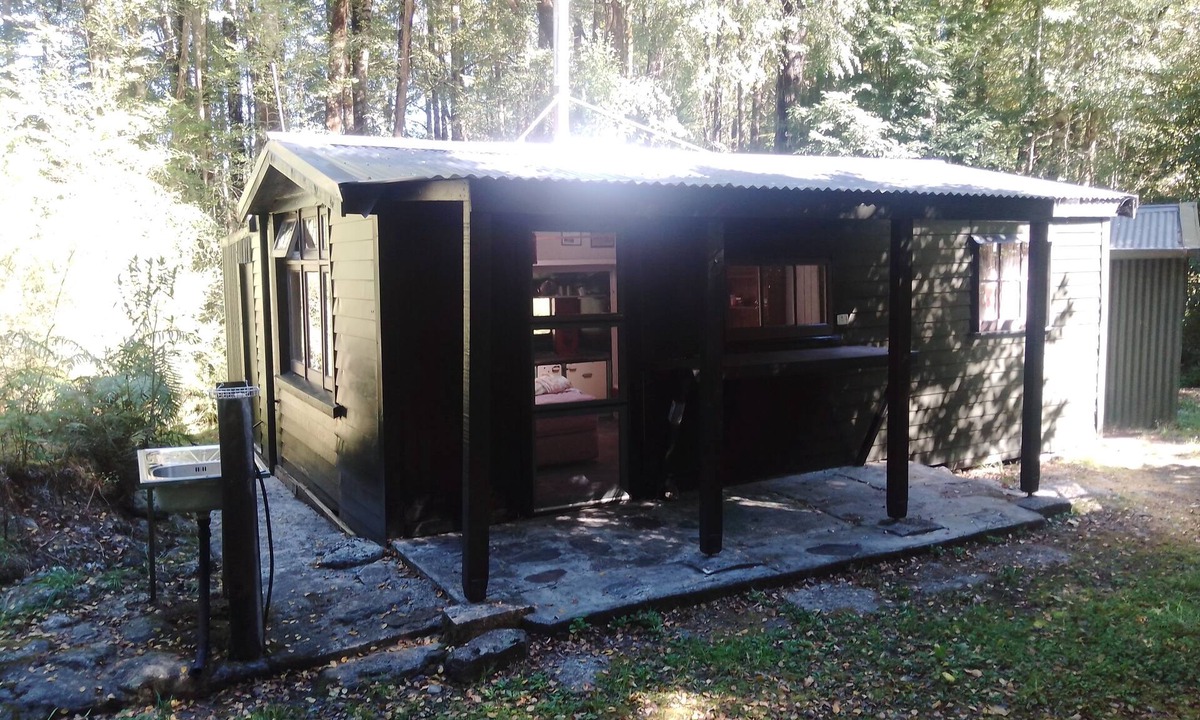 Totara Flat House | Quiet, secluded, iconic bush bach
