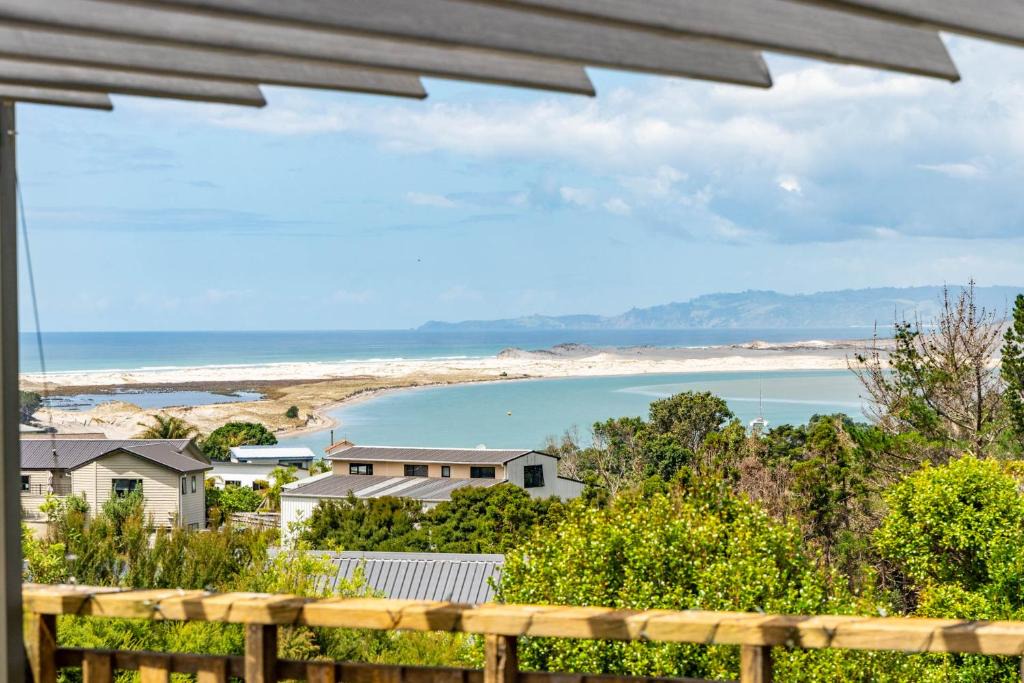 Mangawhai Heads House | The Beach Bach - Mangawhai Heads Holiday Home