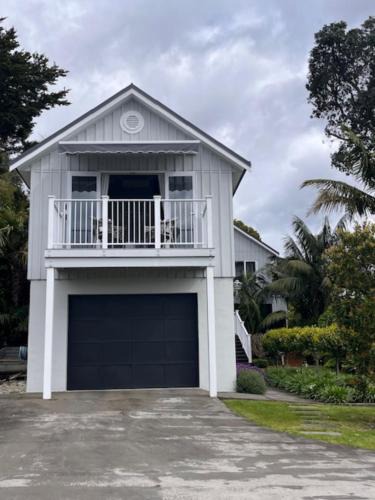 Tairua Apartment | The Boat House Studio