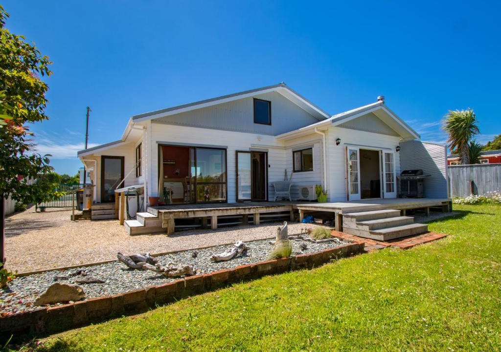 Collingwood House | The Old Bakery - Collingwood Holiday Home