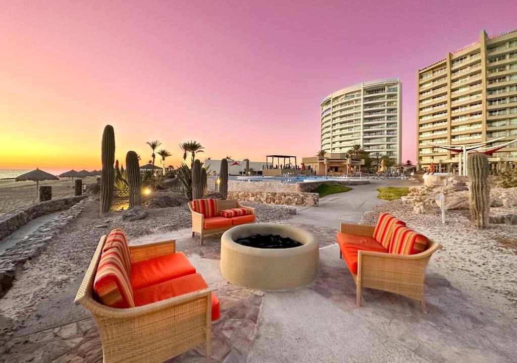 Puerto Penasco House | Upscale Beachfront Condo with Tub and Private Beach