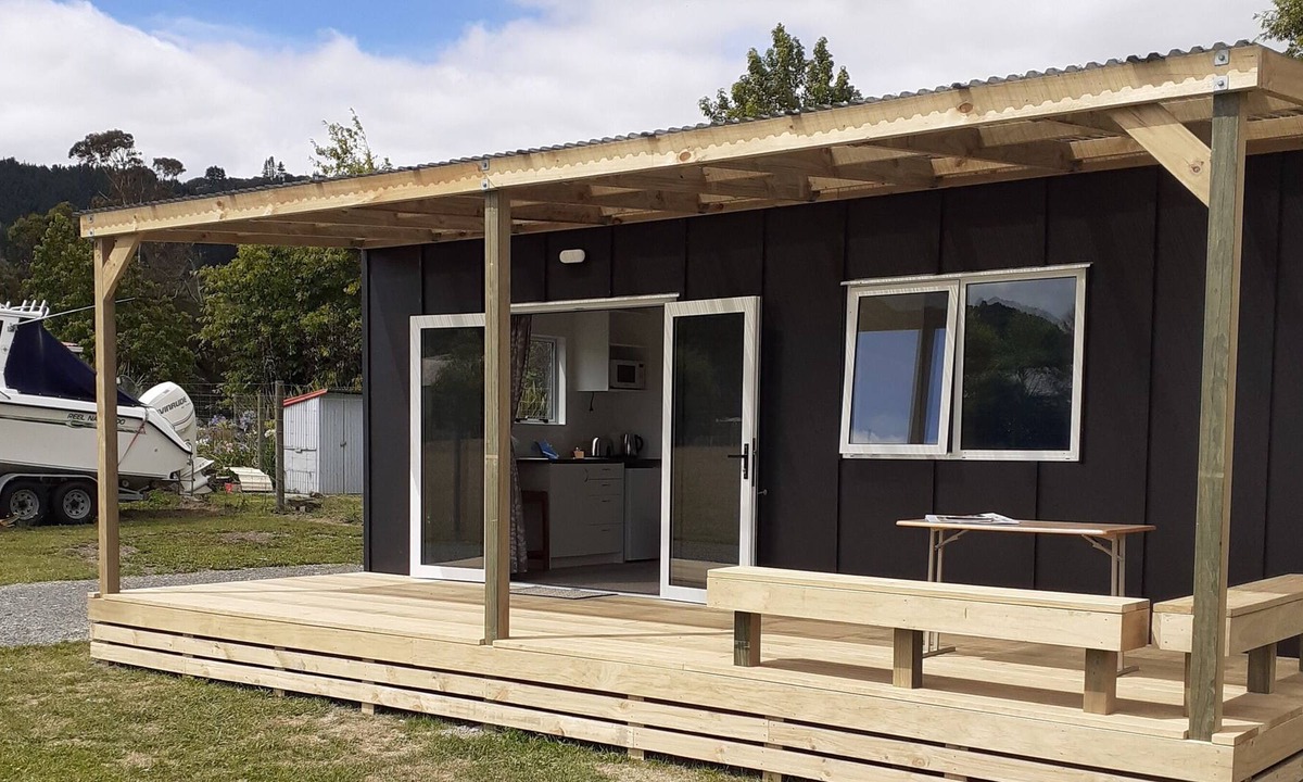 Kourawhero Apartment | Warkworth, Tranquil rural setting