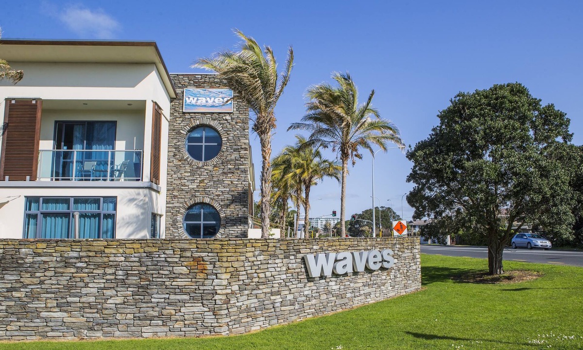 Orewa Hotel | Waves Motel