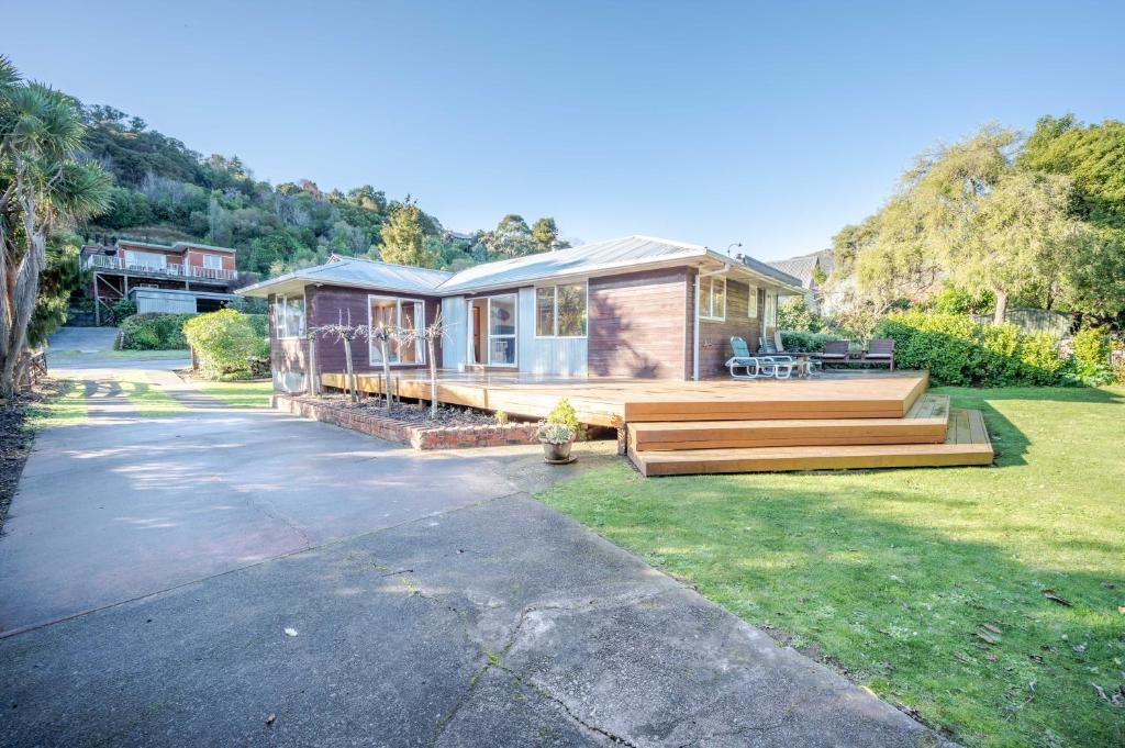 Akaroa House | Woodills Wonderland - Akaroa Holiday Home