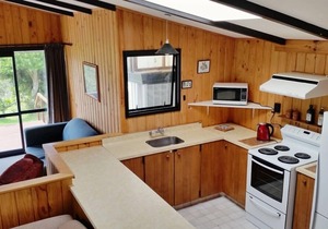 Acacia Bay Holiday Gem