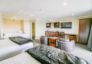 Aotea Motor Lodge