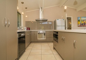 At Cathedral Cove - Hahei Holiday Home