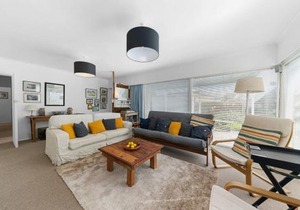 Calapso Cottage - Waikanae Beach Holiday Home