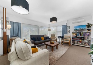 Calapso Cottage - Waikanae Beach Holiday Home