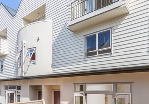 CBD Spacious 3 Storey Terrace House with Courtyard
