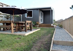 Cosy Raumati South Beach Bach