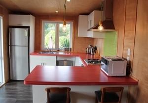 Cosy Raumati South Beach Bach