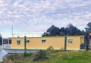 Experience living on a Houseboat and a fisherman's delight!