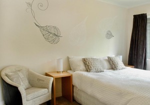 Fern Cabin - Lake Okareka Holiday Home