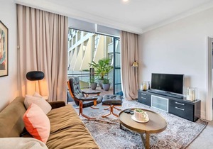 Gorgeous 2BR in Heart of City Free Parking