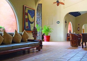 Hacienda-style atmosphere … Ahhh!