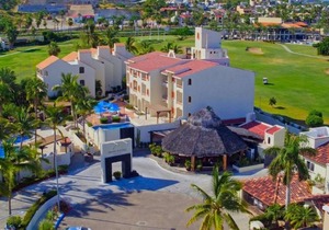 Hotel ∙ Vibrant 1BR Condo Walking Distance to Punta Sur Golf Course