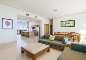 Luna Blanca Penthouse by Kivoya