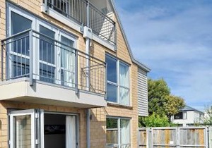 Regents 94B - Christchurch Holiday Homes