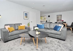 Regents Villas - Christchurch Holiday Homes