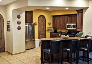 Stunning 2-Bedroom Condo at Bella Sirena – Ocean Views, Pools, and Beachfront Bliss!