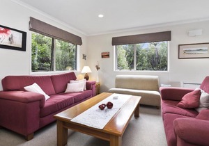 Te Miro Cottage - Lake Tarawera Cottage